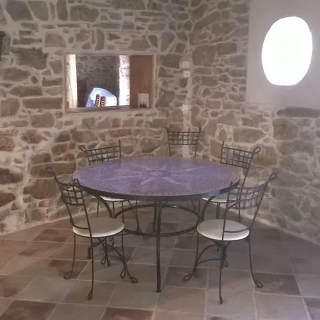 La Perle Cachée *